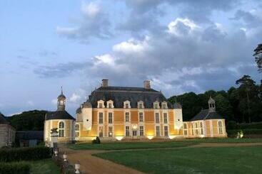 צימר Château Du Boschet Chambre Pierre De Lescouet