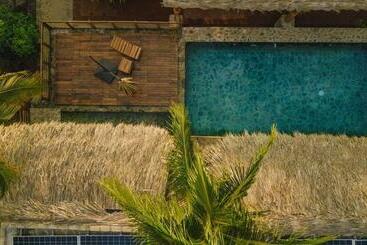 مبيت وإفطار Agua Y Piedra, Casa En El Mar