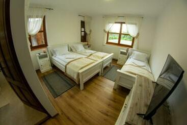 ベッドアンドブレックファースト átalvetős Agropanzió