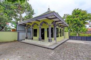 فندق Oyo 91748 Wisma Pkpri Purworejo