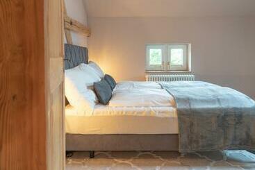 Мотель Villa Weber   Self Check In