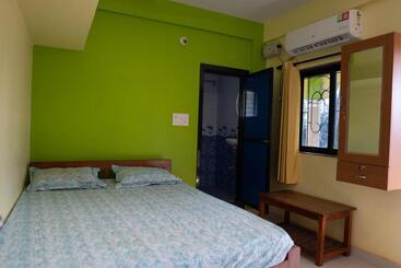 Pensão Dhanashree Riverview