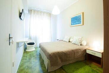 פנסיון La Casa Di Merion