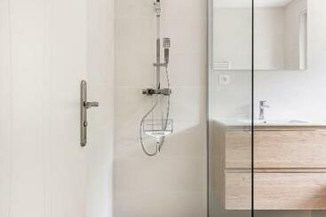 مبيت وإفطار Nidam