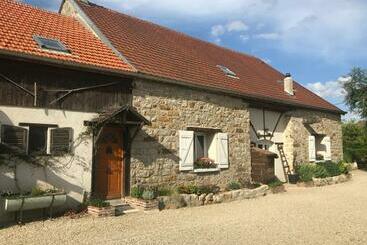 بنسيون La Grange Aux Fleurs