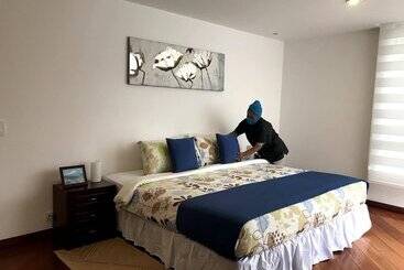 ツーリストアパートメント Bluezone Apartments