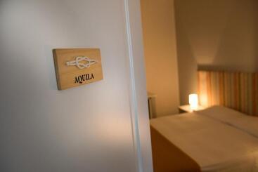 Отель Cabrera House