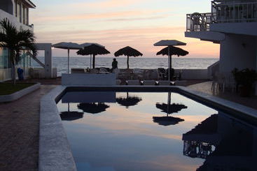 هتل Bagasi Manzanillo