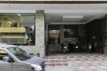 هتل Oyo Premium Jaipur Junction