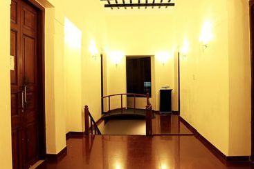 هتل Oyo Rooms Dalhousie Waterloo Street