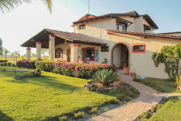 فندق Rancho La Esmeralda