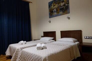 Отель Sea Front Old Town