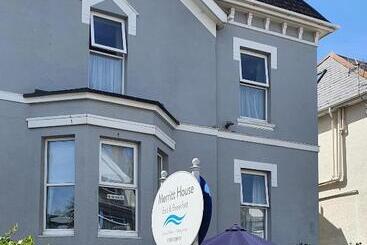 Merritt Guest House B&b