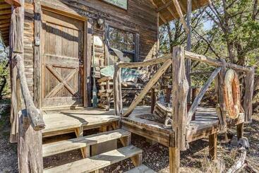 住宿加早餐  Last Outpost  Cedar Loft