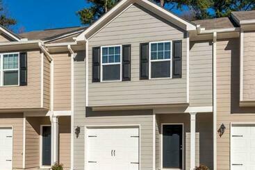 ベッドアンドブレックファースト Affordable Atlanta Townhome