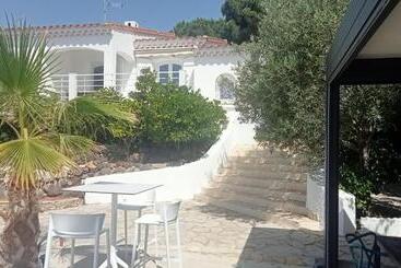 تختخواب و صبحانه Villa Rasoa Chambre Libellule