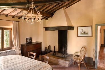 ビラホテル Castello Di Bossi