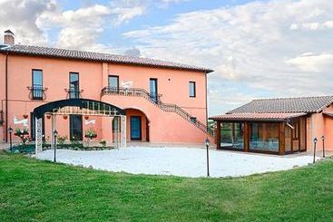 ホテル Agriturismo Lanterna Rossa