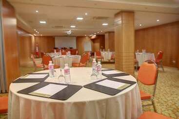 فندق Lac Leman, Les Berges Du Lac