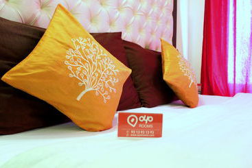 هتل Ashirwad  And Spa