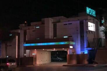 בית מלון כפרי Real Inn De Tijuana