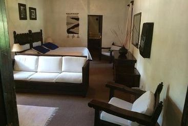 هتل Rancho El 7