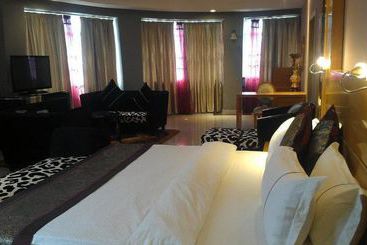 בית מלון כפרי Sun Beach