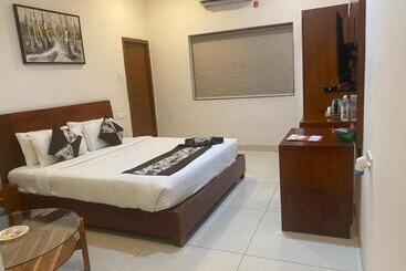 Mrugavani Resort & Spa