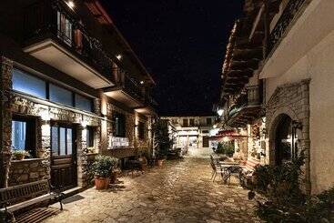 Stone Suites By White Hills