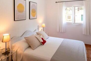 Apartamentos El Pino  Formentera Break
