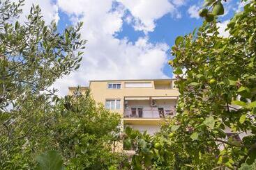 Отель Apartment Iskra