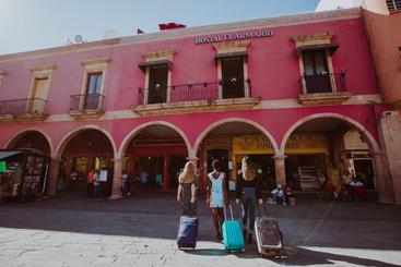 Hostal El Armario  Hostel