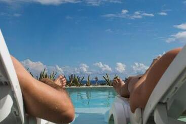 هتل آپارتمان Anah Suites By Sunest