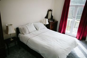 تختخواب و صبحانه Thorpe House
