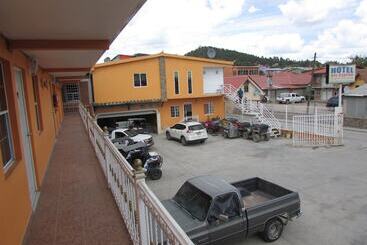 בית מלון כפרי Del Centro