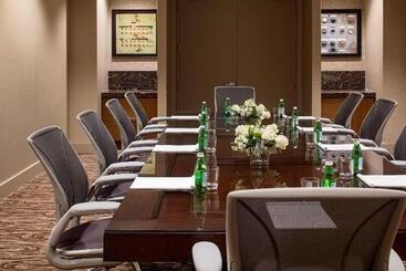 Отель Hilton Garden Inn Downtown Dallas