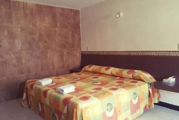 בית מלון כפרי La Quinta Avenida