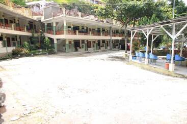 Pandu Lakeside Hotel Parapat