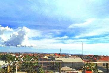 Отель Puri Saron Denpasar