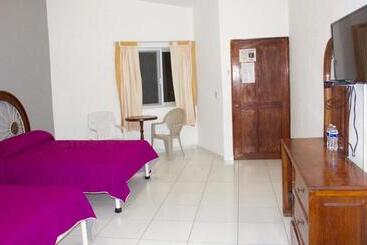 ホテル Y Suites Corita