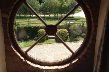 Huntstile Organic Farm