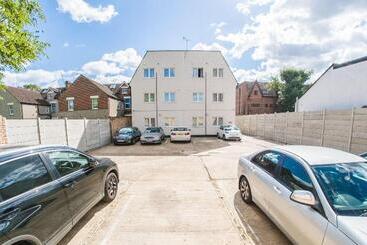 Ilford Apartments