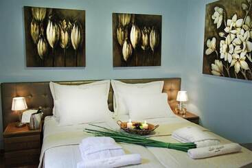 Жильё для туристов Kassandra Village Resort