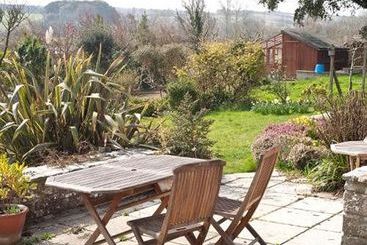 Southover Bed And Breakfast