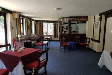 هتل The Regency