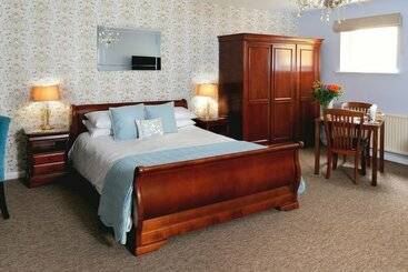 민박 Beachside Suites