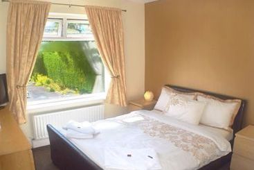 Broad Oaks B&b