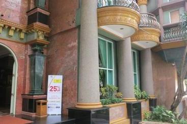 فندق Gajahmada Graha