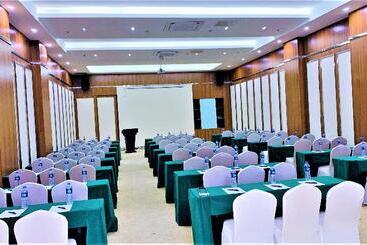 هتل Holiday Inn Express Haikou West Coast, An Ihg