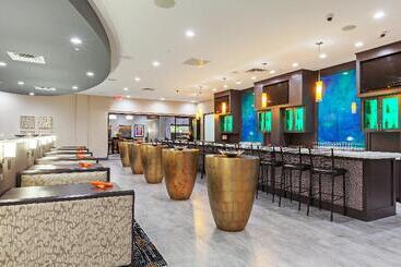 בית מלון כפרי Holiday Inn Houston Ne Bush Airport Area, An Ihg